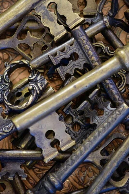 11 Types of Vintage Keys and How to Identify Them Resalvaged